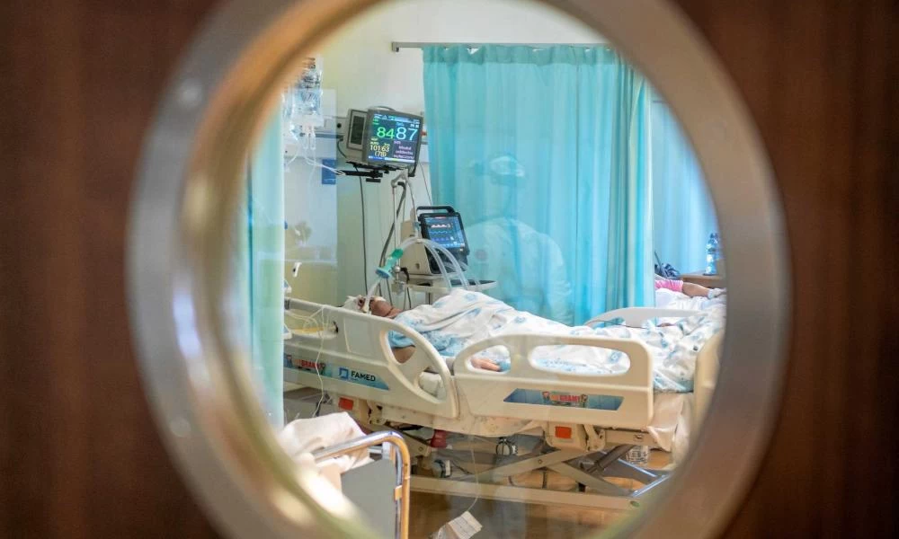 Βόλος: Νόσησε βαριά αλλά παραμένει αμετανόητος αρνητής ακόμα και μέσα στο νοσοκομείο